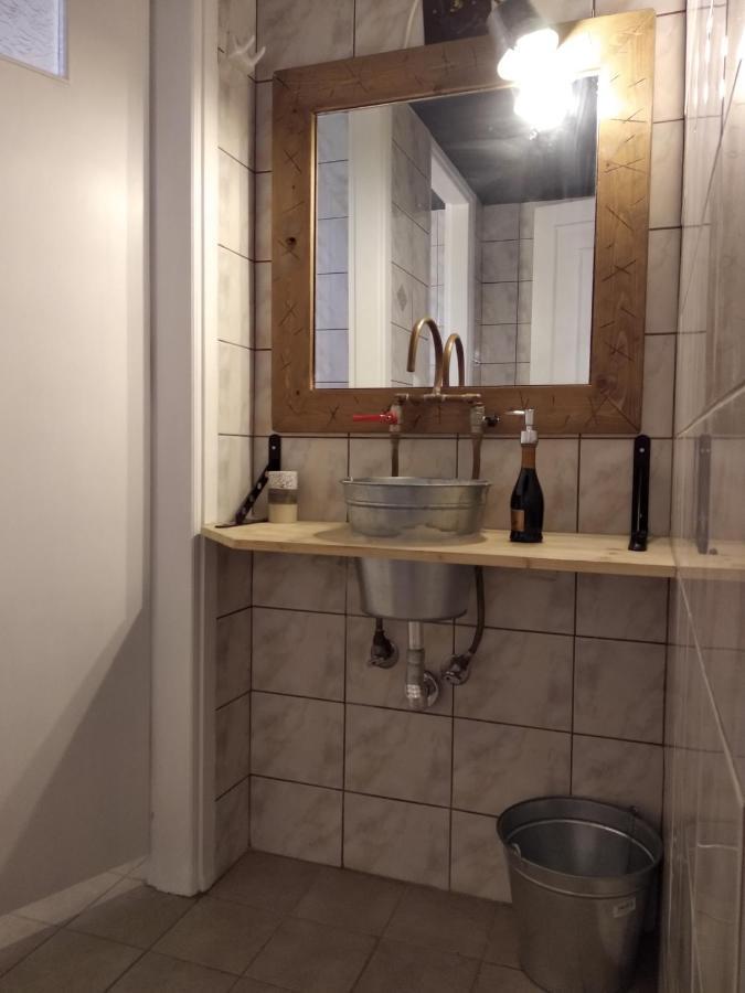 Alternative Country House 10 Minutes From Athens Airport Ártemida Kültér fotó