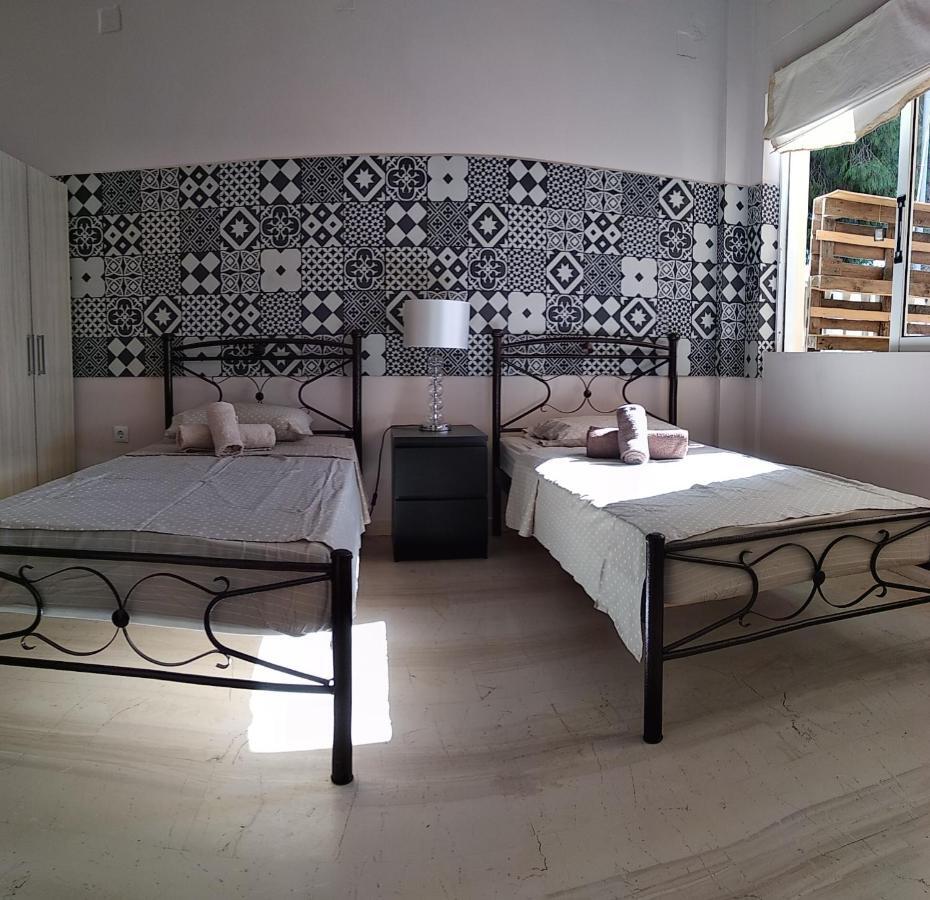 Alternative Country House 10 Minutes From Athens Airport Ártemida Kültér fotó